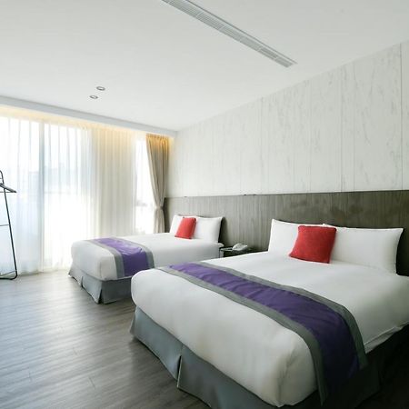 Hotel Hesper Hsr Тайчжун Экстерьер фото