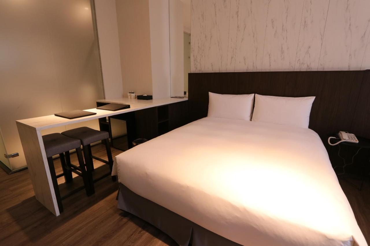 Hotel Hesper Hsr Тайчжун Номер фото