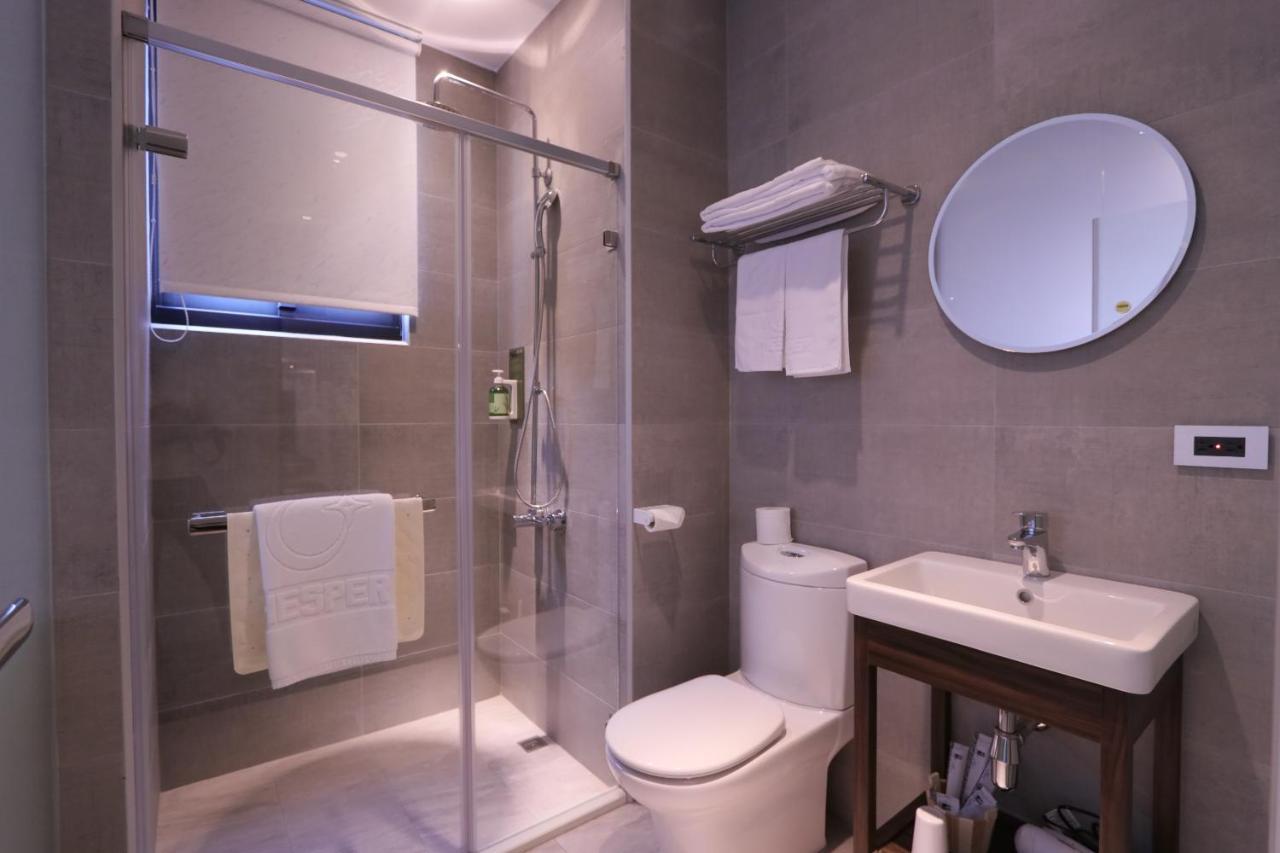 Hotel Hesper Hsr Тайчжун Экстерьер фото